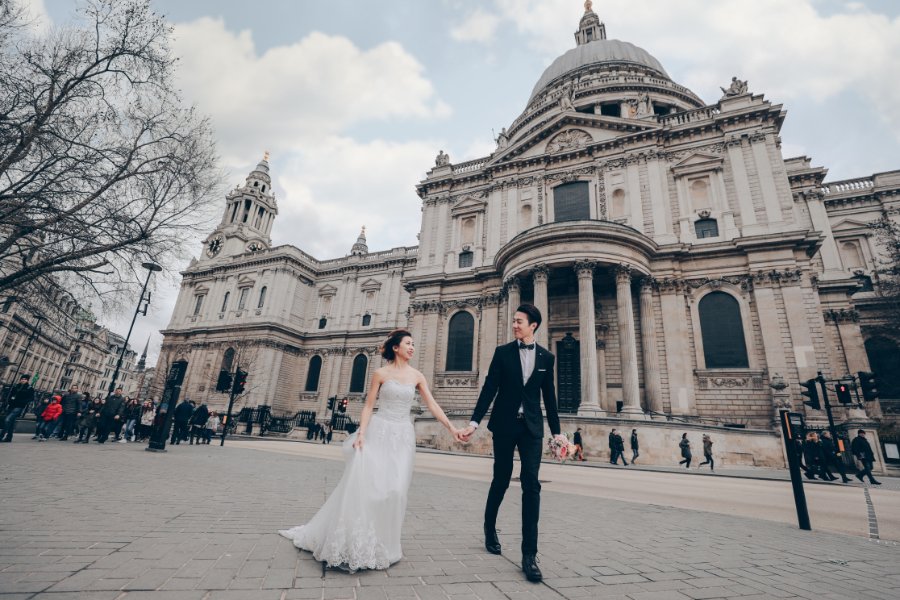 London Pre-Wedding Photoshoot At Westminster Abbey, Millennium Bridge And Church Ruins by Dom  on OneThreeOneFour 12
