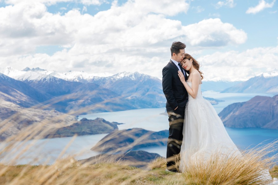 N&J: 2-days pre-wedding photoshoot with Singaporean couple in New Zealand - cherry blossoms, Coromandel Peak, glaciers by Fei on OneThreeOneFour 5