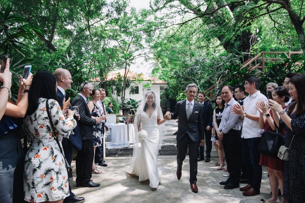 Singapore Wedding Day Photography: Intimate Interracial Wedding At Da Paolo Restaurant And Bar  by Cheng  on OneThreeOneFour 11