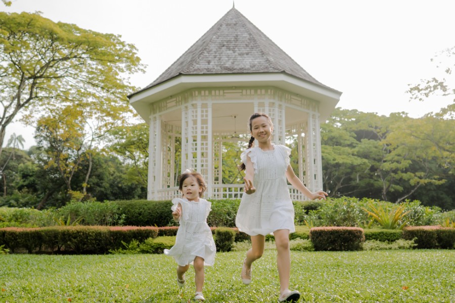 A&WK: Casual and fun family photoshoot in Singapore by Samantha on OneThreeOneFour 8