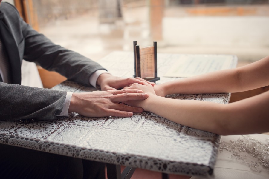 LL&ZY: Magical pre-wedding in Seoul at Haneul Park, National Folk Museum and Samcheong-dong by Junghoon on OneThreeOneFour 21