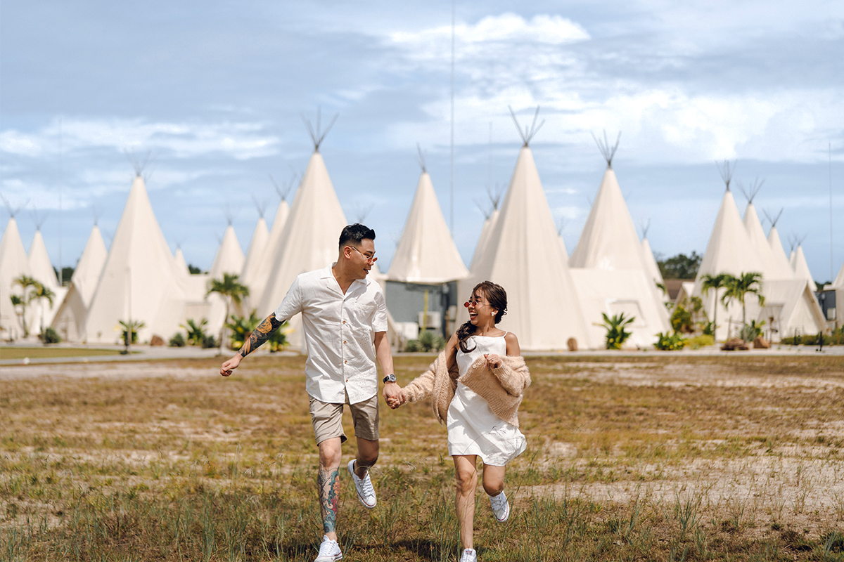 Bintan Pre-Wedding Photoshoot: Kellyn & Jiabao’s Fun Adventure at Blue Lake, Sand Dunes & ANMON Resort by HS on OneThreeOneFour 21