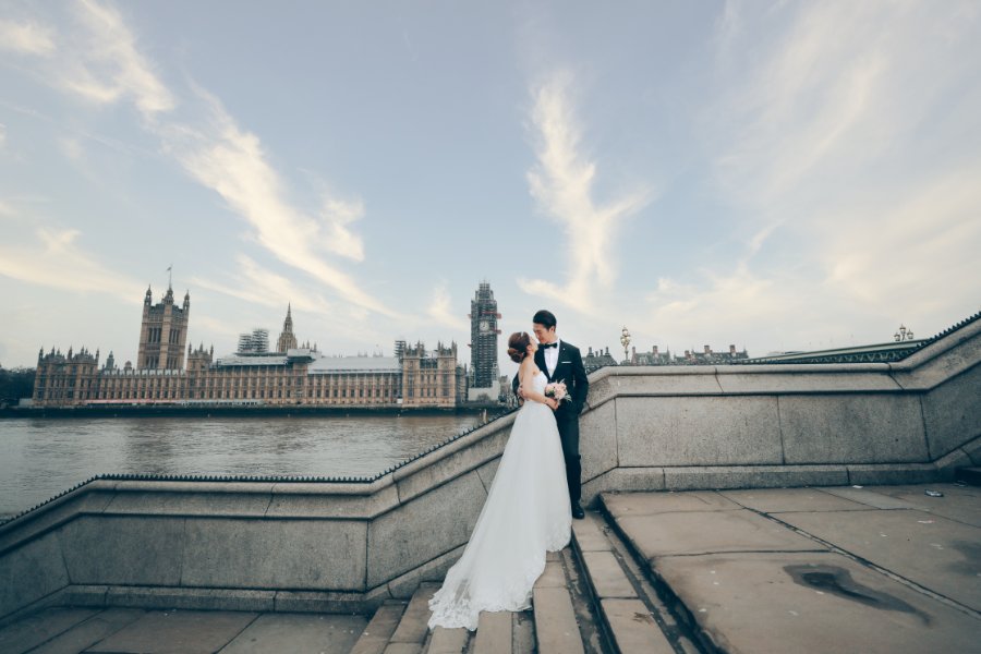 London Pre-Wedding Photoshoot At Westminster Abbey, Millennium Bridge And Church Ruins by Dom  on OneThreeOneFour 3