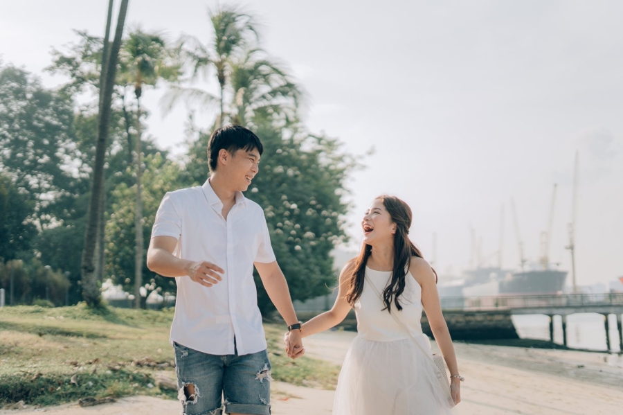 Singapore Casual Pre-Wedding Photoshoot At Neighbourhood Playground And Beach by Sheereen on OneThreeOneFour 11