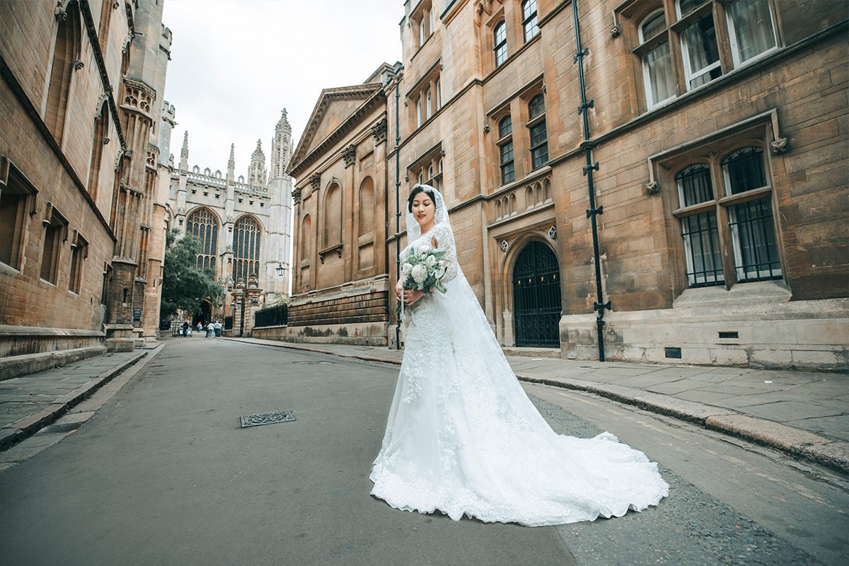 UK Cambridge Retro Themed Pre-wedding Photoshoot by Dom on OneThreeOneFour 22