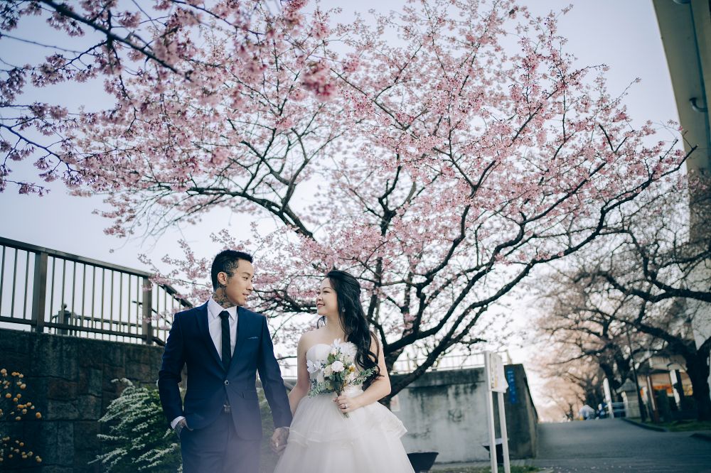 J&A: Pre-wedding in Tokyo with early blooming sakura and Mt Fuji by Dahe on OneThreeOneFour 5