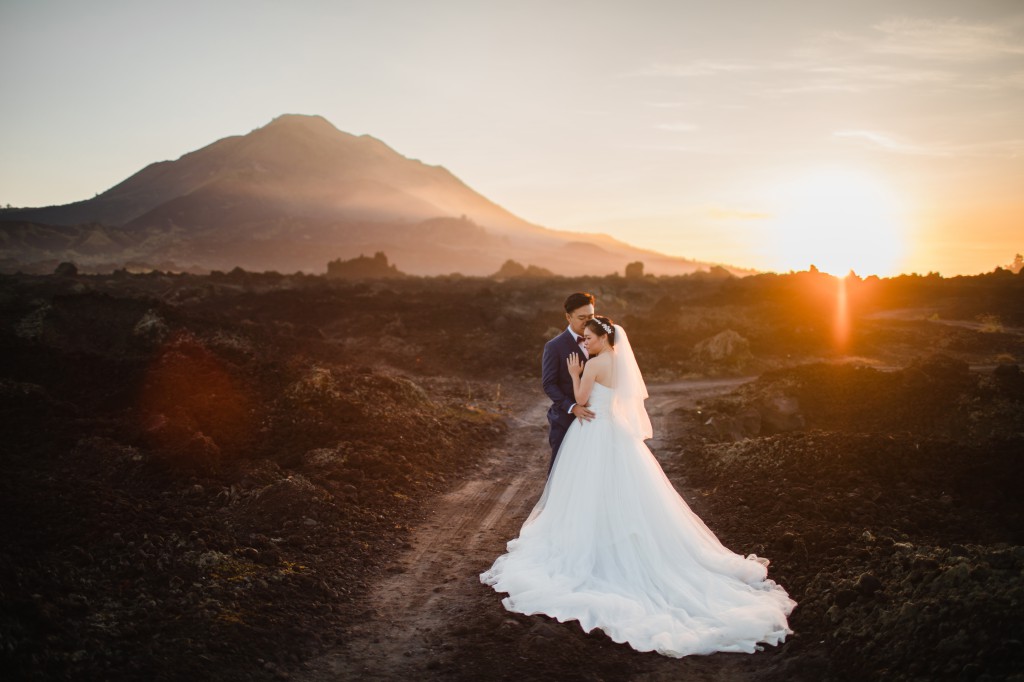 Pre-Wedding Photographer In Bali: Photoshoot At Mount Batur, Kintamani Forest, Cepung Waterfall And Tegal Wangi Beach by Hendra  on OneThreeOneFour 4