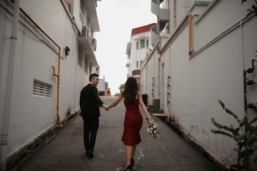 B & H - Singapore Outdoor Pre-Wedding at Jurong Lake Gardens & Back Alleys by Chan on OneThreeOneFour 16