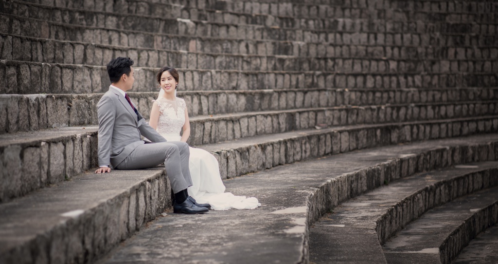 Korea Outdoor Pre-Wedding Photoshoot At Kyunghee University  by Junghoon on OneThreeOneFour 11