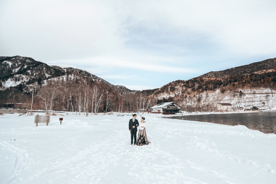 R&B: Tokyo Winter Pre-wedding Photoshoot at Snow-covered Nikko by Ghita on OneThreeOneFour 18