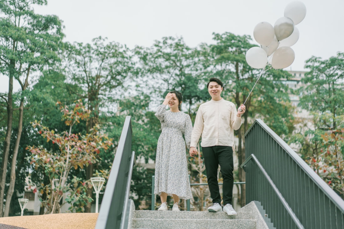 Taiwan Pre-Wedding Photoshoot Waterfront Cafe Streets Playground by  on OneThreeOneFour 40