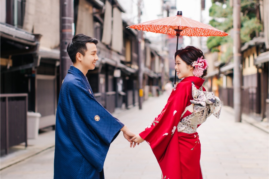 A&L: Kyoto Autumn Pre-wedding Photoshoot at Kimono Forest by Kinosaki on OneThreeOneFour 12