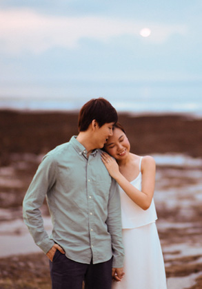 Bali Casual Couple Photoshoot At The Beach 