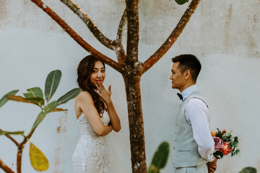 J&K: Korean & American Couple's Pre-wedding Photoshoot in Singapore by Choo on OneThreeOneFour 17