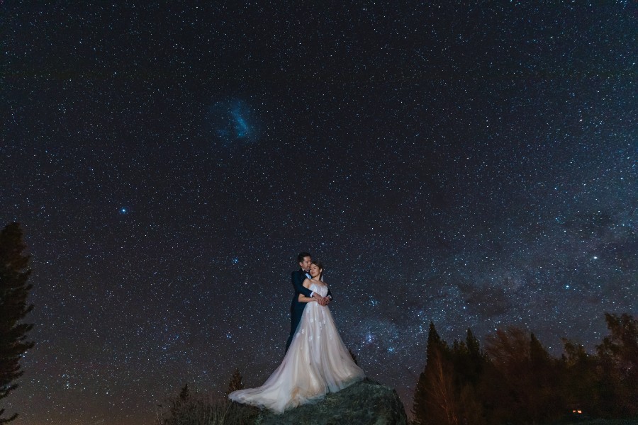 N&J: 2-days pre-wedding photoshoot with Singaporean couple in New Zealand - cherry blossoms, Coromandel Peak, glaciers by Felix on OneThreeOneFour 11