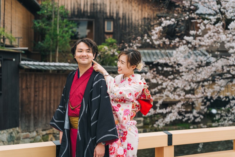 J&SJ: Kimono pre-wedding in Kyoto during popular cherry blossom season by Shu Hao on OneThreeOneFour 4