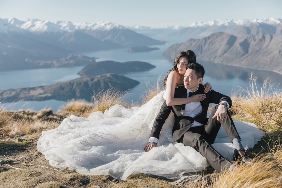 Romantic helicopter outdoor prewedding photoshoot in New Zealand by Fei on OneThreeOneFour 24