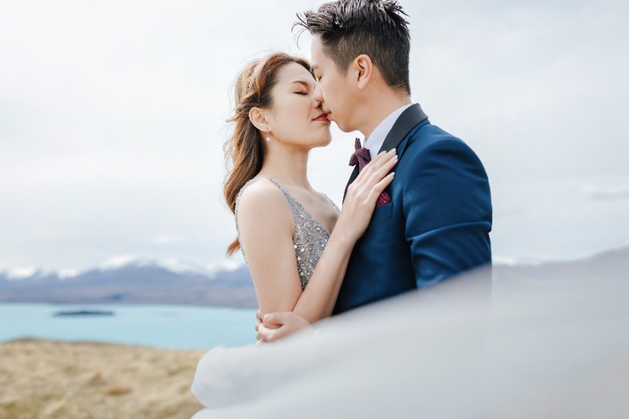 N&J: 2-days pre-wedding photoshoot with Singaporean couple in New Zealand - cherry blossoms, Coromandel Peak, glaciers by Fei on OneThreeOneFour 23