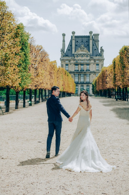 Paris Eiffel Tower and Tuileries Garden Prewedding Photoshoot in France  by Arnel on OneThreeOneFour 37