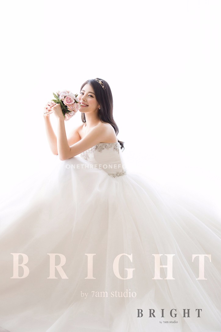 Korean 7am Studio Pre-Wedding Photography: 2017 Bright Collection by 7am Studio on OneThreeOneFour 29