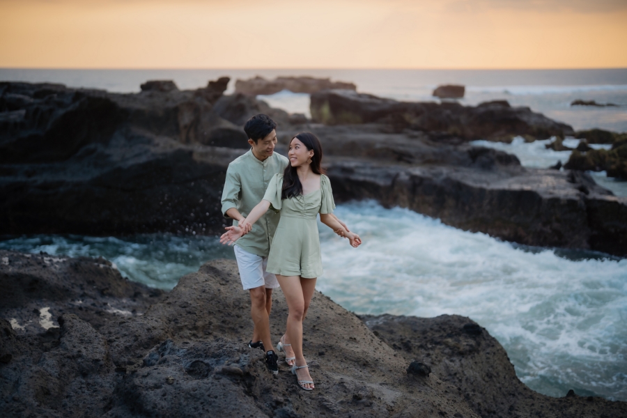 Exploring Love in Bali: Meng Yee & Wei Xin's Jeep Adventure on Mount Batur's Black Lava Fields by Hendra on OneThreeOneFour 24