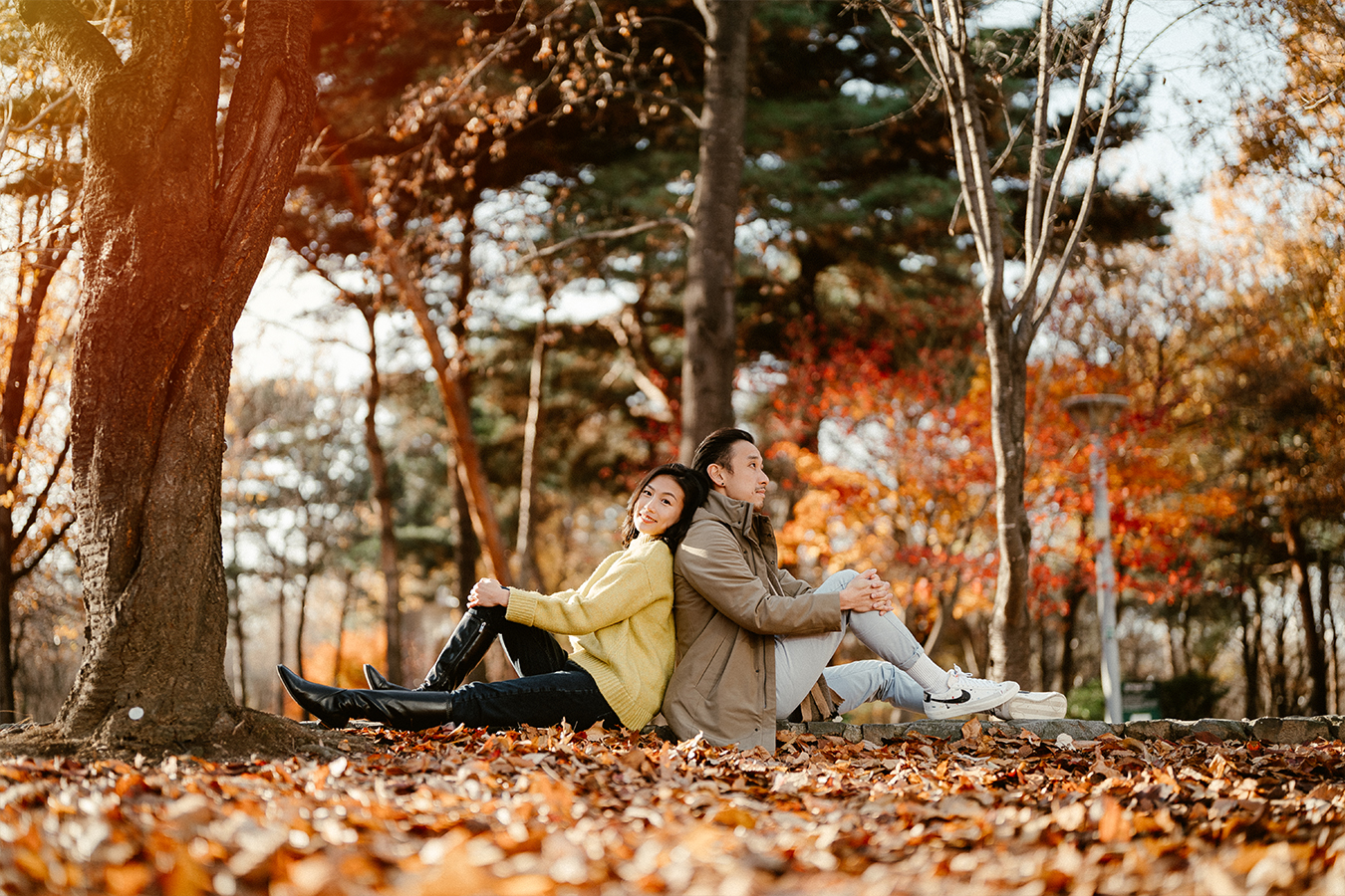 Korea Autumn Casual Couple Photoshoot At Seoul Forest by Jungyeol on OneThreeOneFour 3