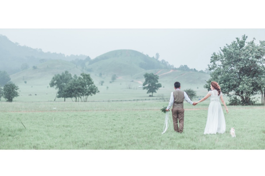 Thailand Bangkok Pre-Wedding Photoshoot At Lush Grass Fields  by Por  on OneThreeOneFour 6