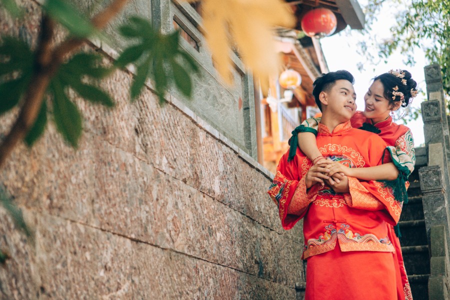 Yunnan Outdoor Pre-Wedding Photoshoot At Lijiang Jade Dragon Mountain & Ancient Town by Cao on OneThreeOneFour 10