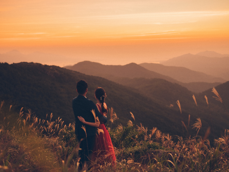 Hong Kong Outdoor Pre-Wedding Photoshoot At Tai Mo Shan by Paul on OneThreeOneFour 11
