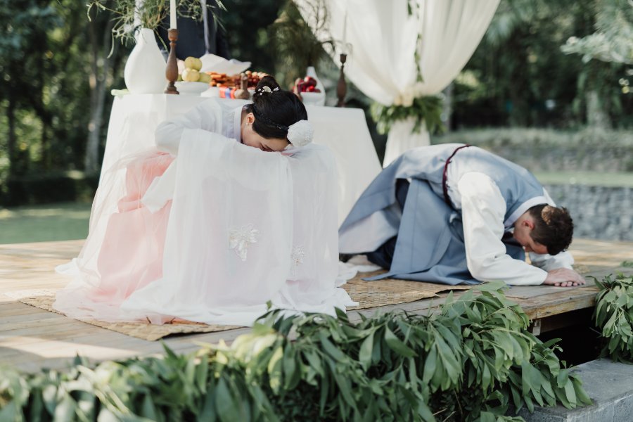 JY&L: Destination wedding at Villa the Sanctuary for mixed South Korean and European couple by Hendra on OneThreeOneFour 15