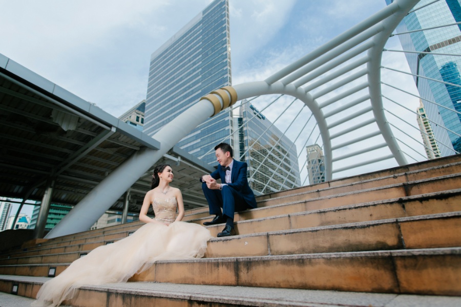 Bangkok Chong Nonsi and Chinatown Prewedding Photoshoot in Thailand by Sahrit on OneThreeOneFour 18