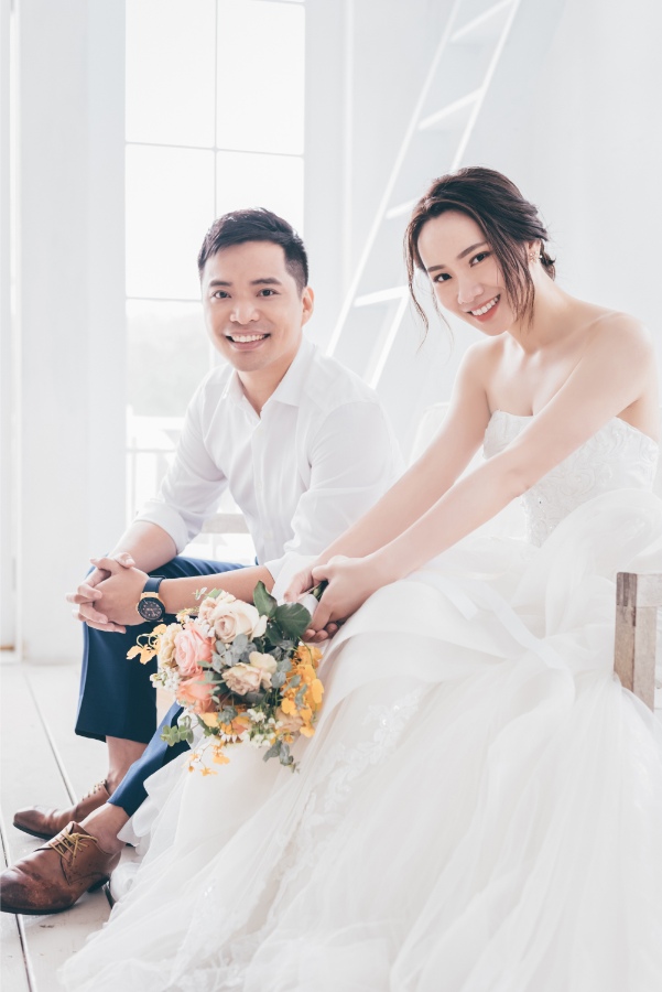 Indoor and outdoor Taiwan prewedding photoshoot  by Doukou on OneThreeOneFour 22