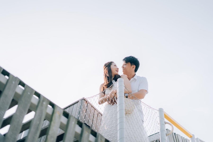 Singapore Casual Pre-Wedding Photoshoot At Neighbourhood Playground And Beach by Sheereen on OneThreeOneFour 3