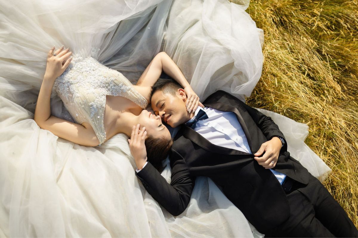 新西蘭婚纱拍攝 - 在科羅曼德峯、斯基珀斯峽谷和夏日羽扇豆的特卡波湖 by Fei on OneThreeOneFour 24