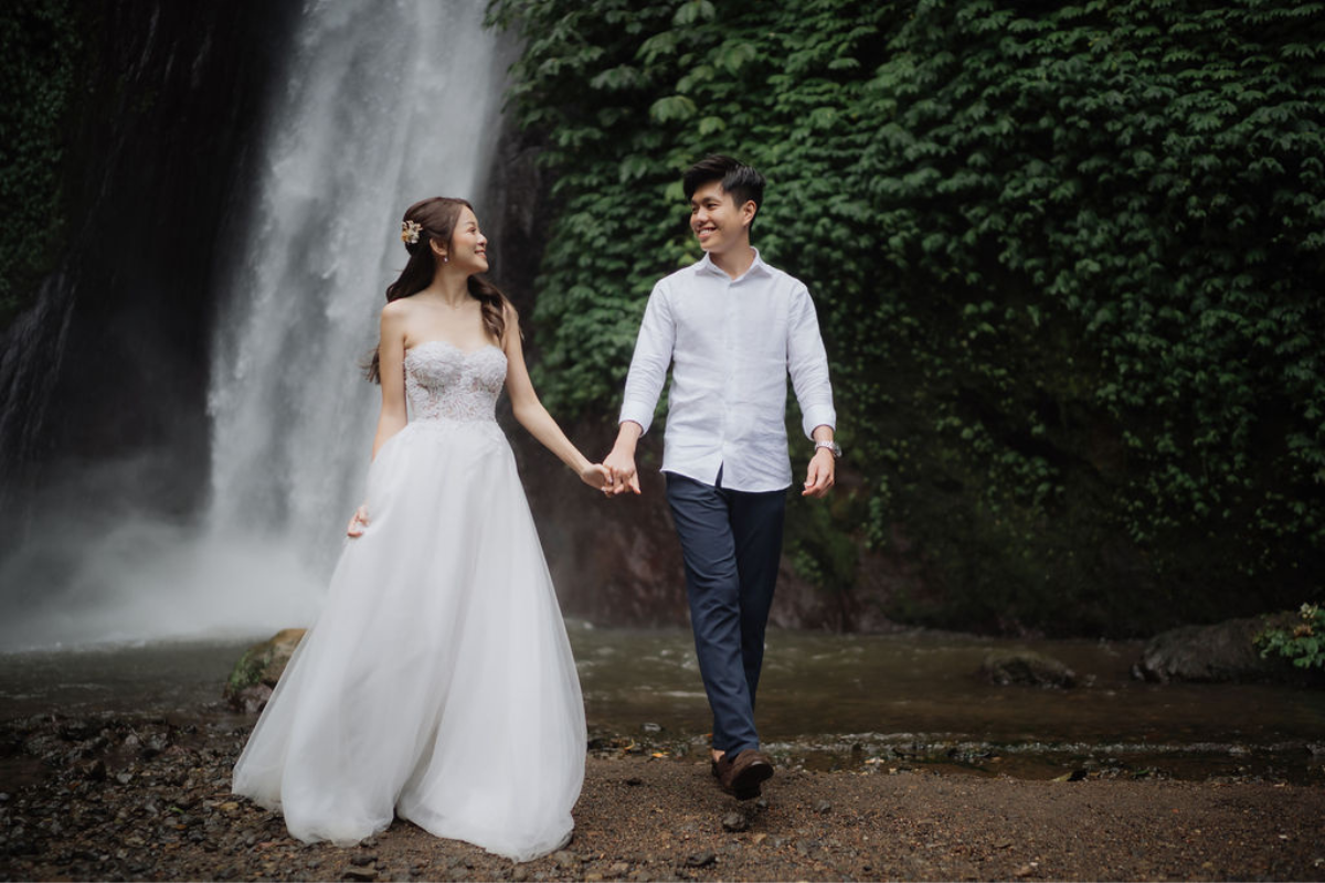 Bali Prewedding Photoshoot At Lake Tamblingan, Munduk Waterfall And Sunset At Mengening Beach by Cahya on OneThreeOneFour 16