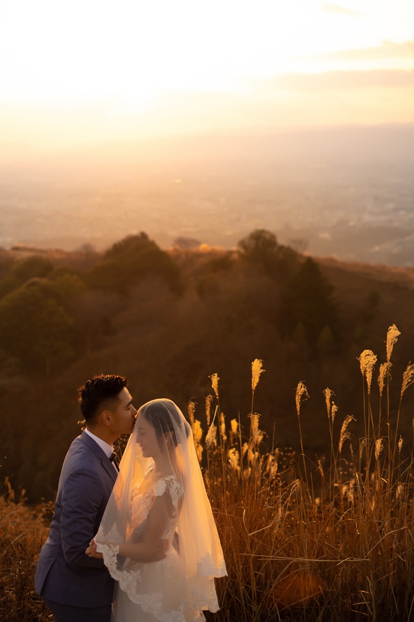 Japan Kyoto Pre-Wedding at Fushimi Inari Shrine and Nara Park by Kinosaki  on OneThreeOneFour 27