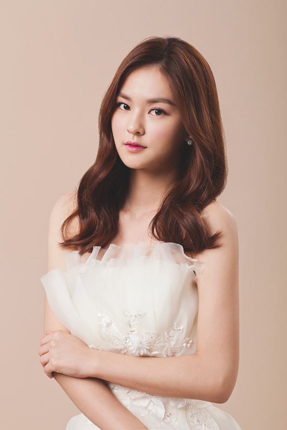 Cloe | Korean Bridal Hair & Makeup