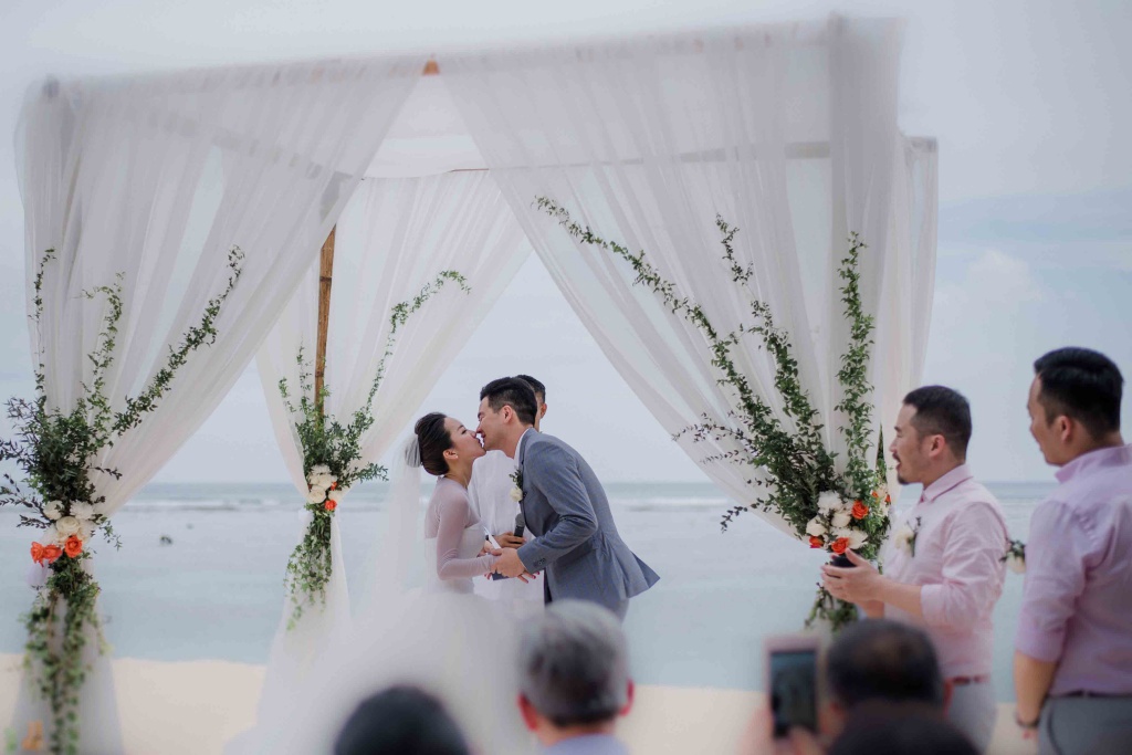 Samabe Bali Beach Wedding by Agus  on OneThreeOneFour 8