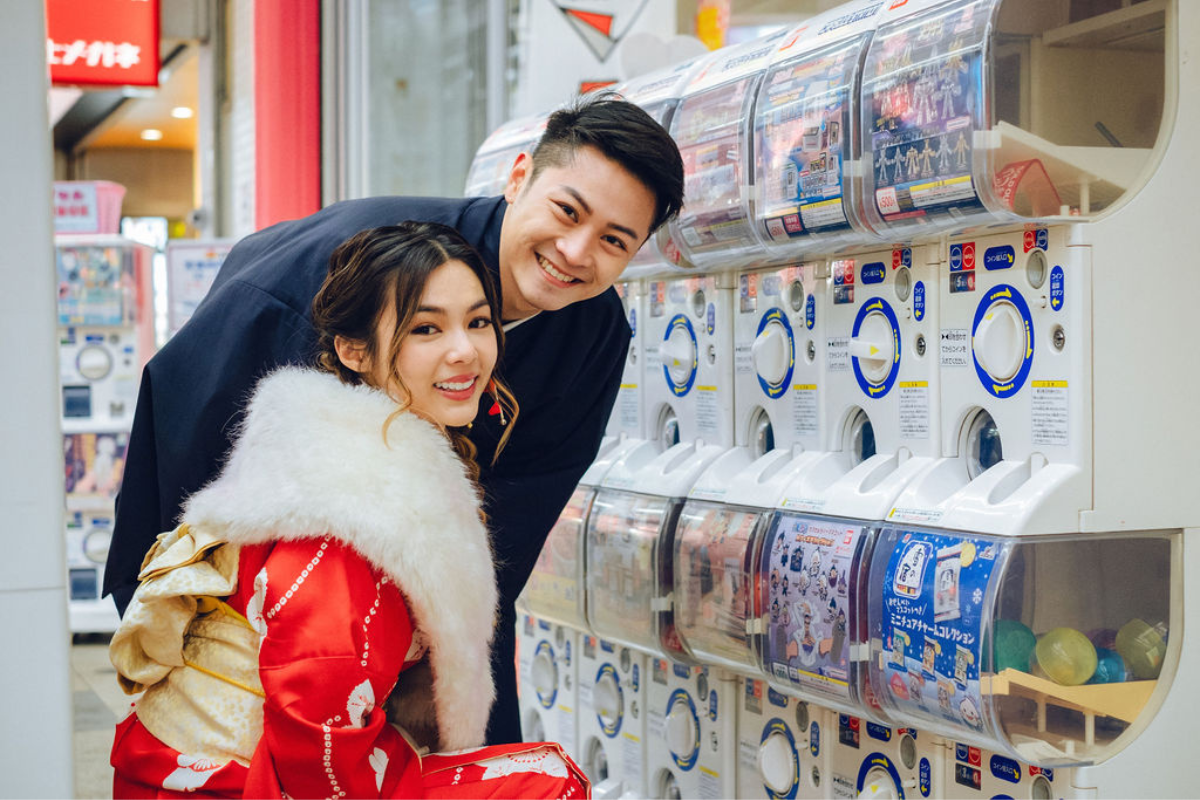 北海道街頭風格和服婚前拍攝在冬季於商店街和弥彦神社进行 by Kuma on OneThreeOneFour 4