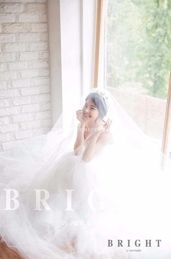 Korean 7am Studio Pre-Wedding Photography: 2017 Bright Collection by 7am Studio on OneThreeOneFour 8