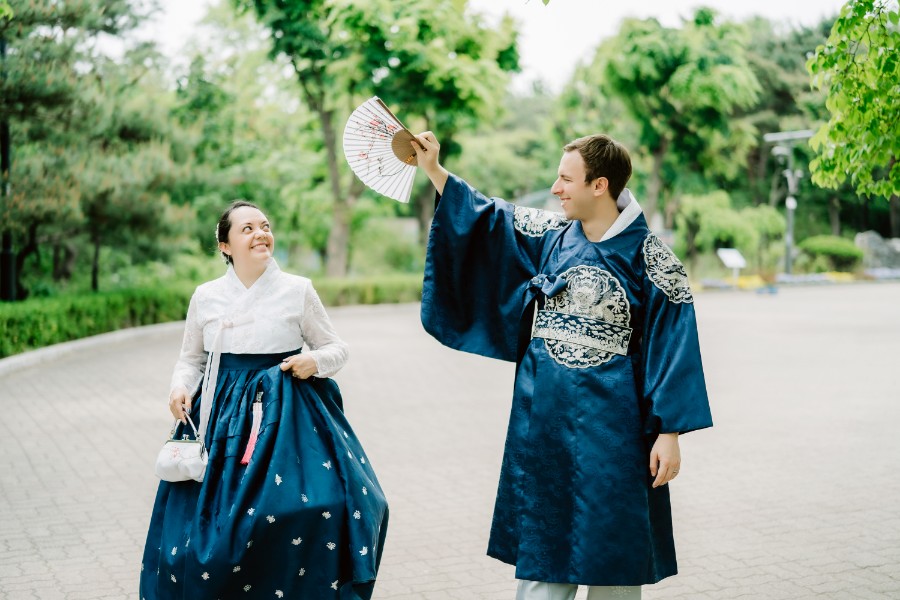 B&J: Hanbok pre-wedding at Namsangol Hanok Village in Seoul by Jungyeol on OneThreeOneFour 6
