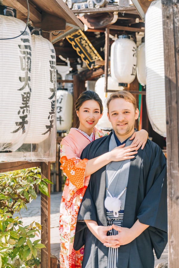 Kyoto Kimono Prewedding Photoshoot Higashiyama District Japan by Shu Hao on OneThreeOneFour 15