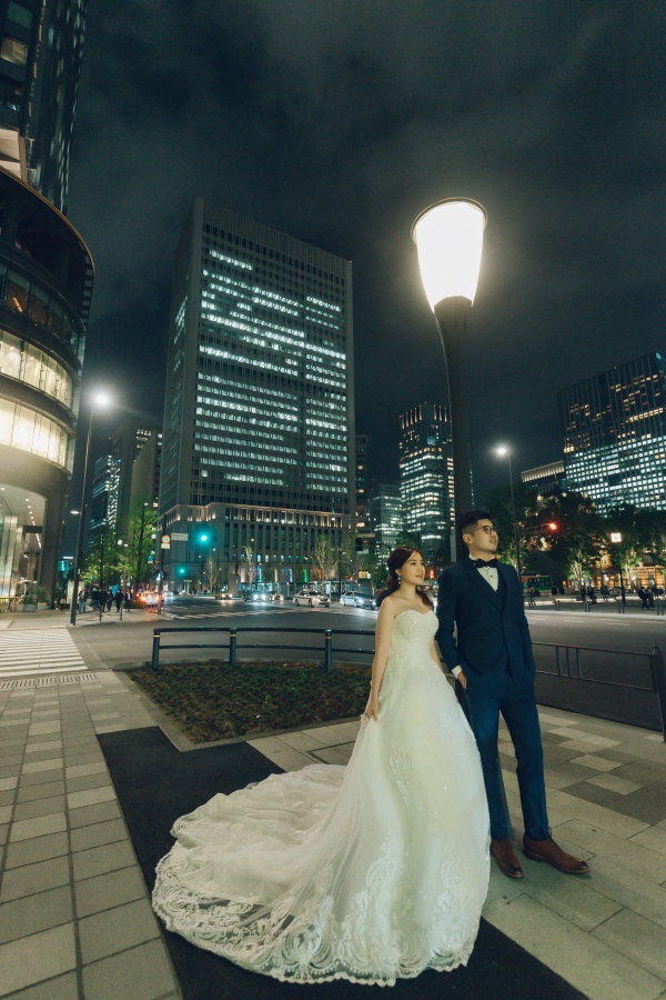 Tokyo Pre-Wedding Photoshoot At Shiba Park And Tokyo Station  by Lenham on OneThreeOneFour 19
