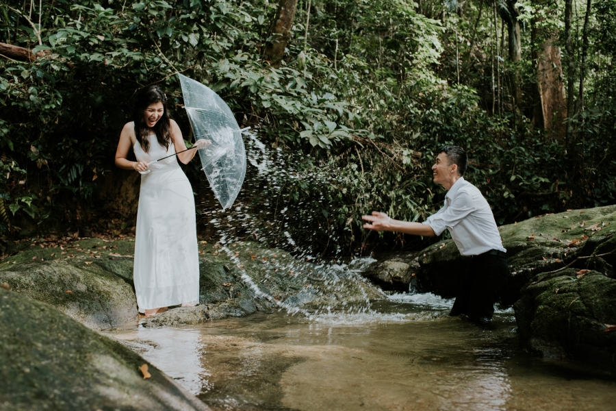 Malaysia Kuala Lumpur Casual Engagement Photoshoot At Fluffed Cafe And Kanching Waterfall by Yan on OneThreeOneFour 31