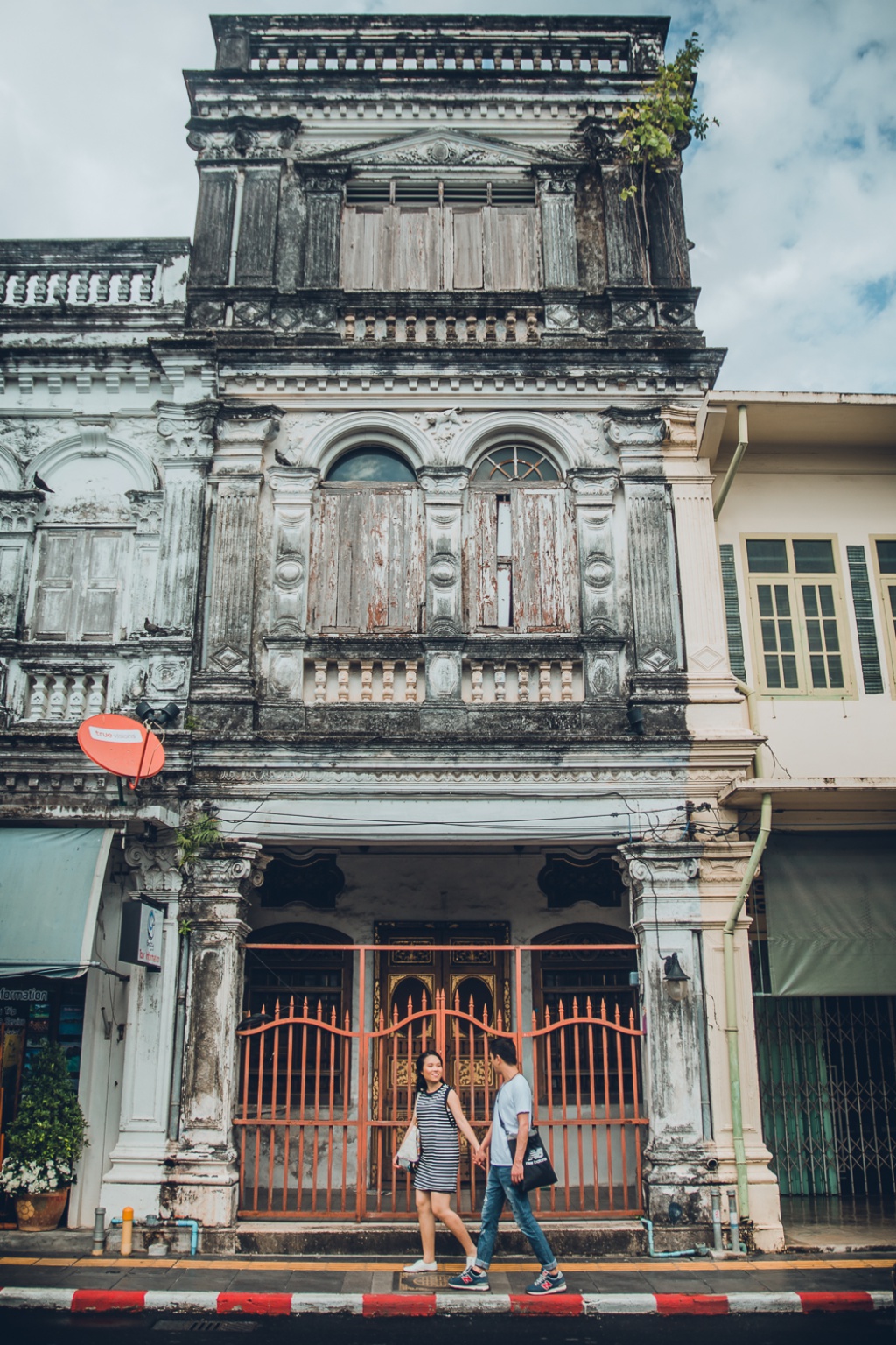 Engagement Photoshoot In Phuket At Phuket Old Town And Beach For Hong Kong Couple by Por  on OneThreeOneFour 20