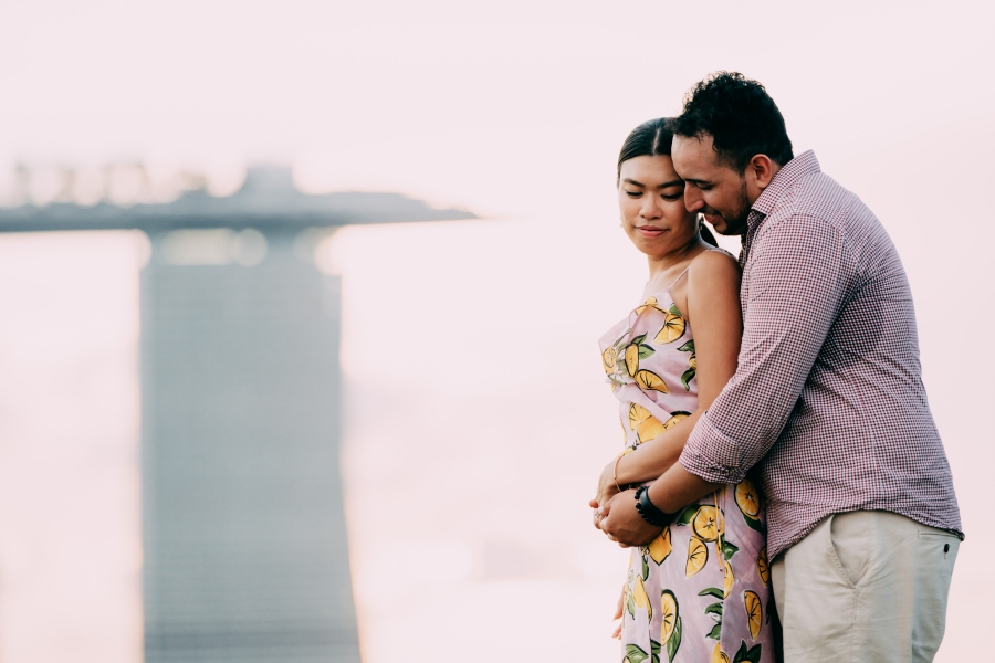 Singapore Surprise Wedding Proposal Photoshoot At Marina Barrage With Singapore Flyer by Michael on OneThreeOneFour 16