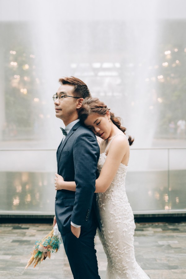 K&V: Pre-wedding in Singapore at Jewel, Gardens by the Bay and Jurong Lake Gardens by Grace on OneThreeOneFour 2