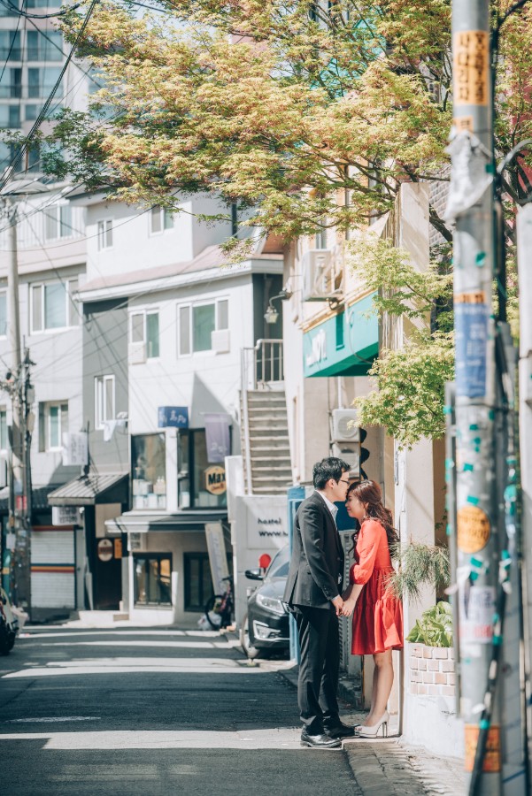 S & C Korea Outdoor Pre-Wedding Photoshoot At Seonyudo Park & Yeonnam-dong by Jongjin on OneThreeOneFour 5