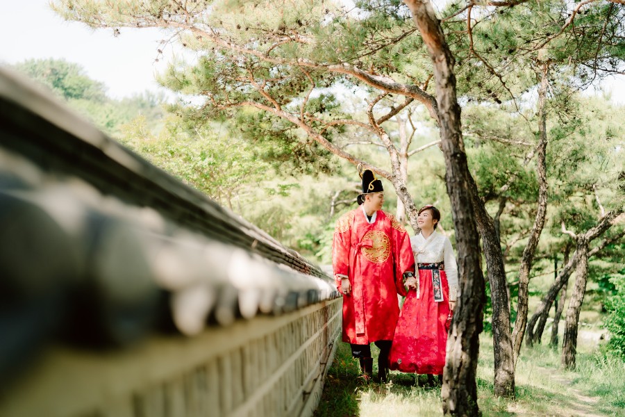 J&E: Traditional handbok photoshoot in Seoul, at Namsangol Hanok Village by Jungyeol on OneThreeOneFour 0