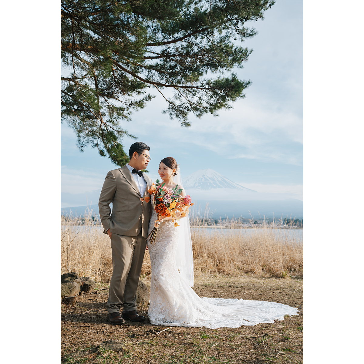 Sakura Prewedding Photoshoot Amidst Mt. Fuji and Tokyo's Full Bloom by Dahe on OneThreeOneFour 20